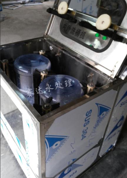 半自動(dòng)內(nèi)外刷桶機(jī)